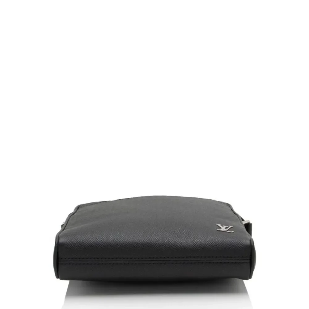 Louis Vuitton Taiga Leather Alex BB Messenger